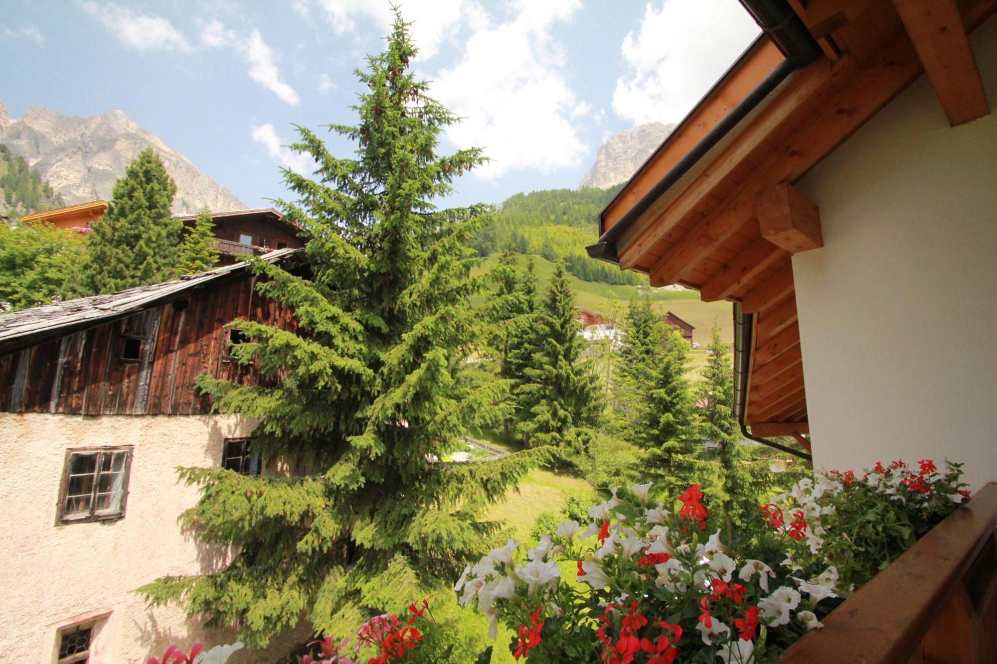 Pension Merisana Corvara Exteriér fotografie