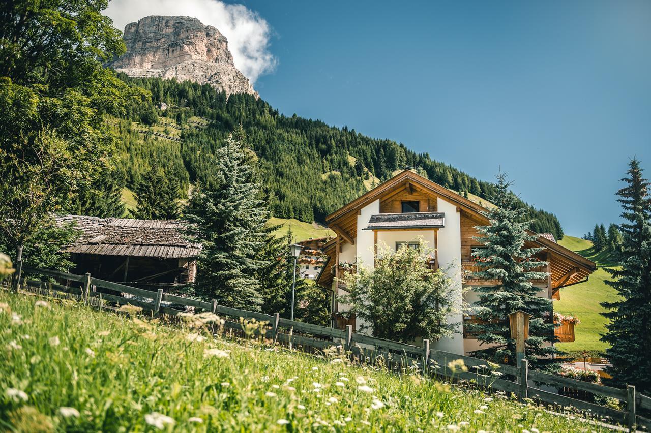 Pension Merisana Corvara Exteriér fotografie